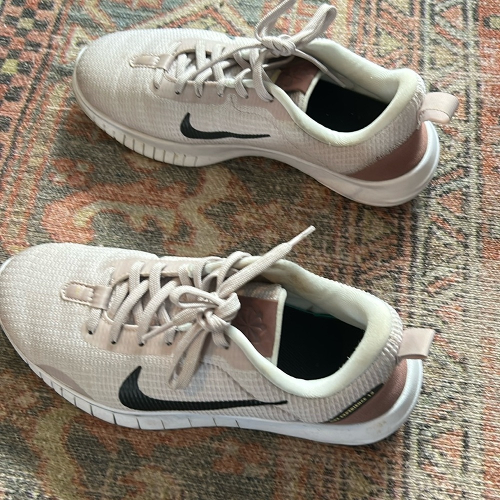 Nike flex experience 12